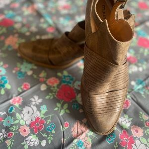 Maurices brown booties 9
